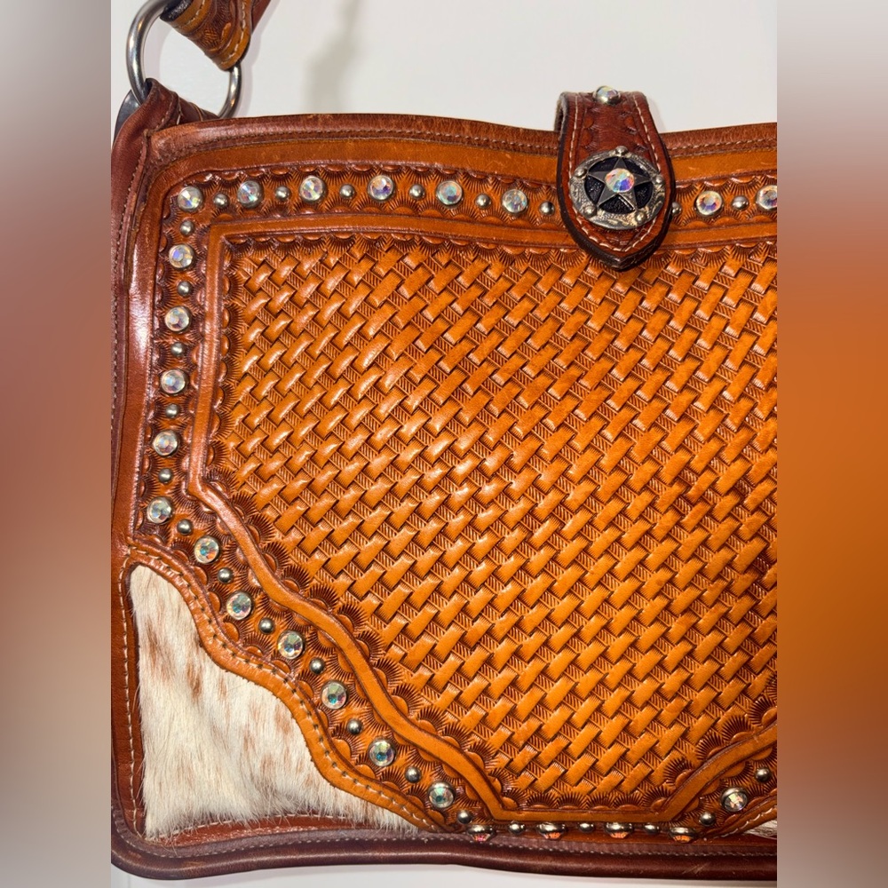 Double J Saddlery Hand-Tooled Leather Cowhide Crystal Western Shoulder Bag - Picture 4 of 16